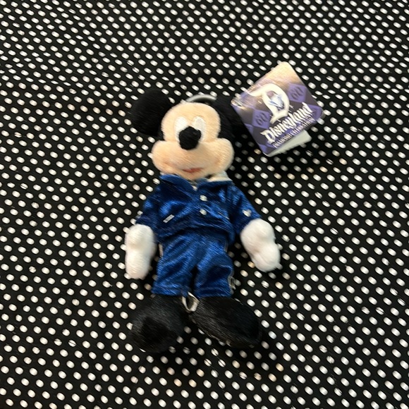 Mickey Mouse Disneyland Diamond Celebration - Picture 1 of 8